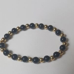 Elegant Gold and Black Beaded Bracelet